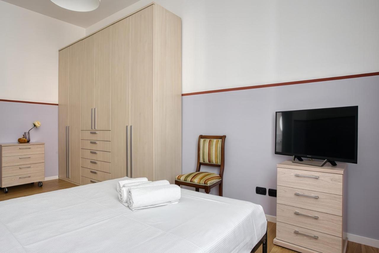 Ferienwohnung Joivy Lovely Apt, Easy Access To Centre Mailand Exterior foto