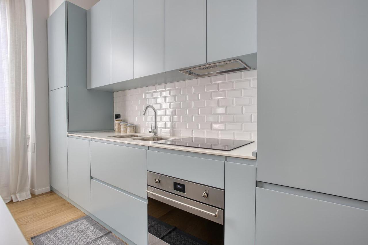 Ferienwohnung Joivy Lovely Apt, Easy Access To Centre Mailand Exterior foto