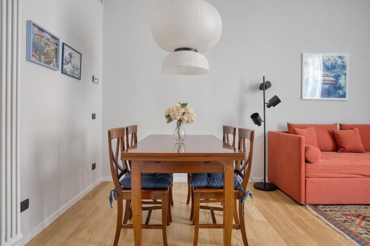 Ferienwohnung Joivy Lovely Apt, Easy Access To Centre Mailand Exterior foto